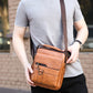 Tilava miesten business casual laukku